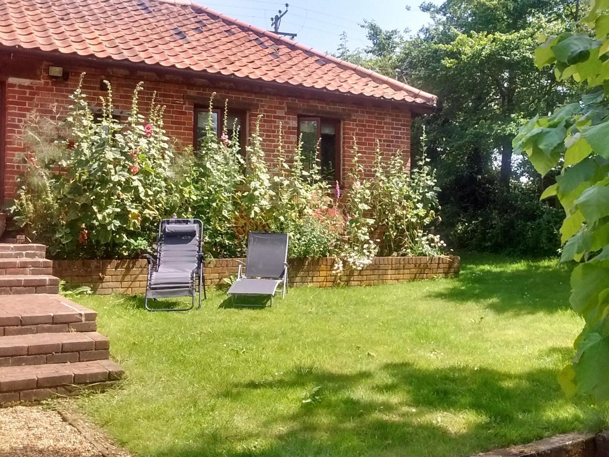 Elm Tree Barn Villa Felmingham Bagian luar foto